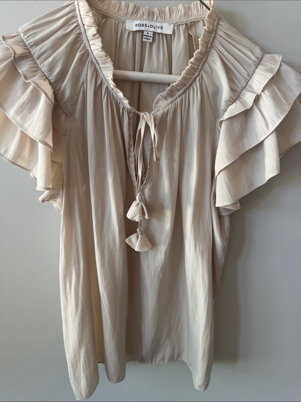 Rose & Olive Neutral Tassel Tie-Neck Ruffle Sleeve Blouse